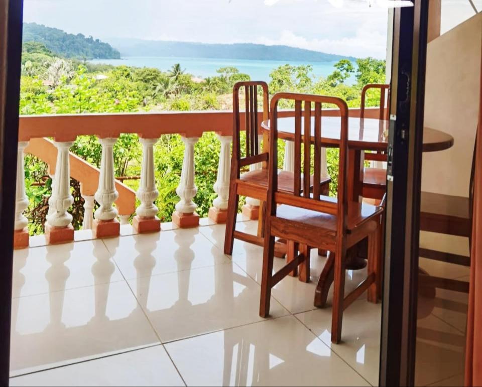 Cabinas Manolo Drake Bay, Ocean And Forest View Экстерьер фото