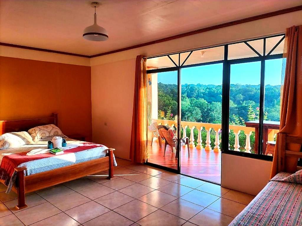 Cabinas Manolo Drake Bay, Ocean And Forest View Экстерьер фото